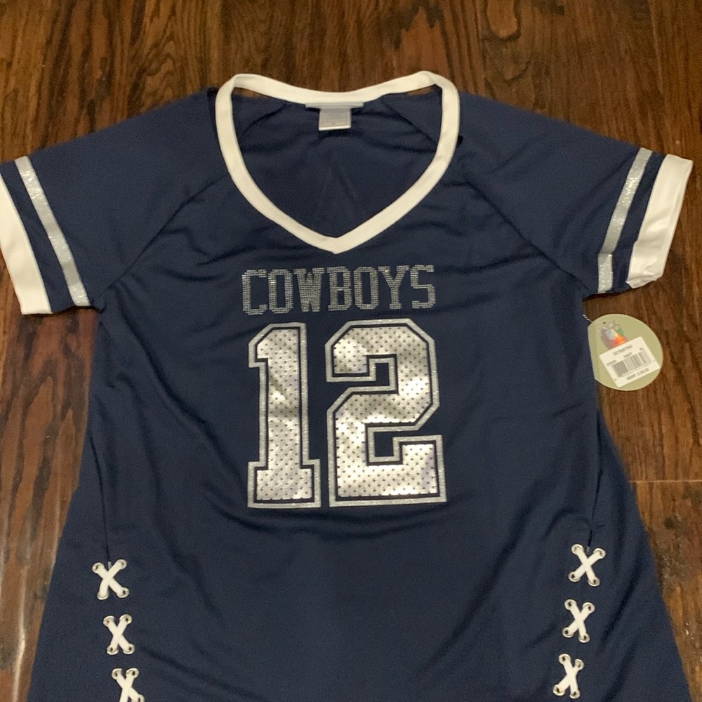 Woman’s Dallas Cowboys shirt